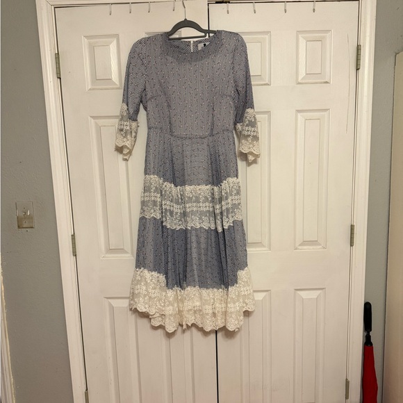 Dainty Jewells Dresses & Skirts - Dainty Jewells Blue and Cream Lace Midi Dress